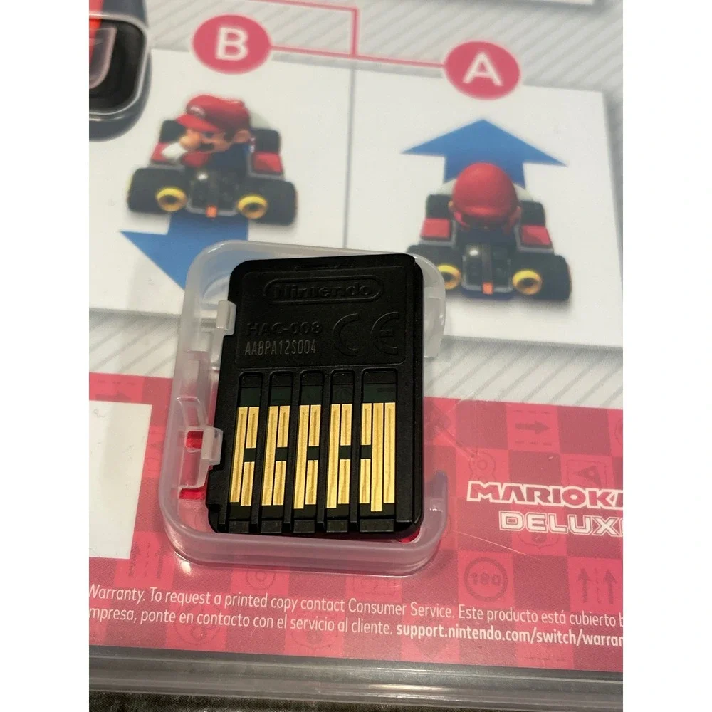 Mario Kart 8 Deluxe Nintendo Switch Physical Game HAC-P-AABPA Original Case
